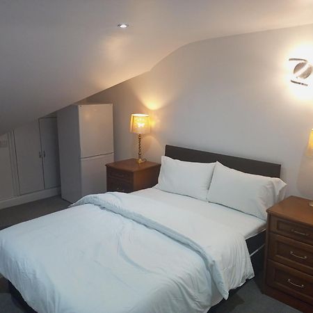 Family Lodge, Princess Lodge, Executive Lodge, Master'S Lodge Илфорд Екстериор снимка